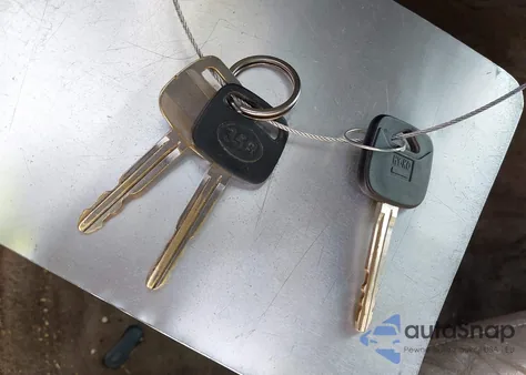 2002 Toyota Tundra Ltd V8 z USA, uszkodzony, nr VIN 5TBBT48172S229966